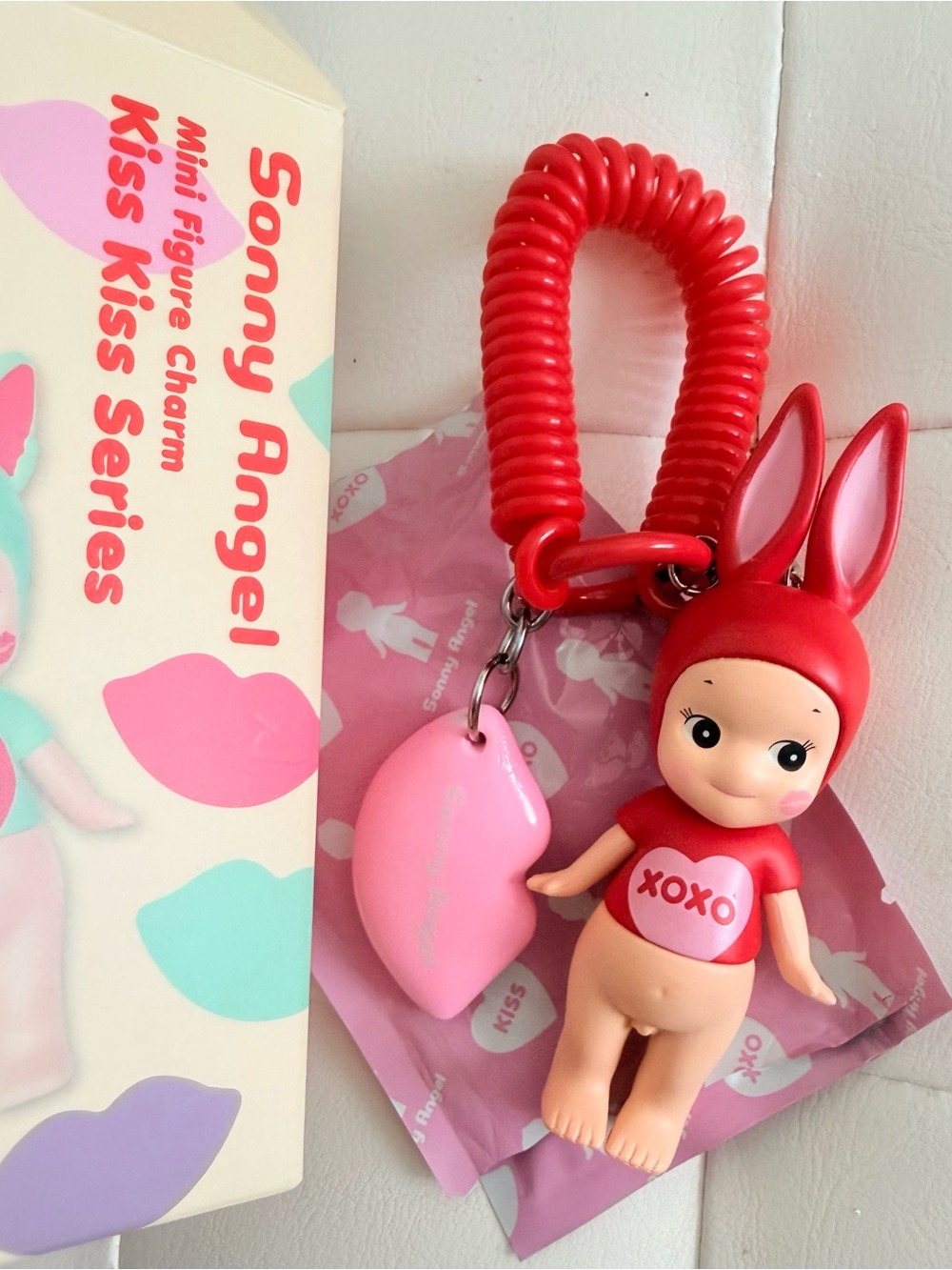 Sonny Angel Kiss Kiss - Bunny Keychain